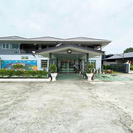 Oyo Home 90230 Dh Residence Kota Belud エクステリア 写真