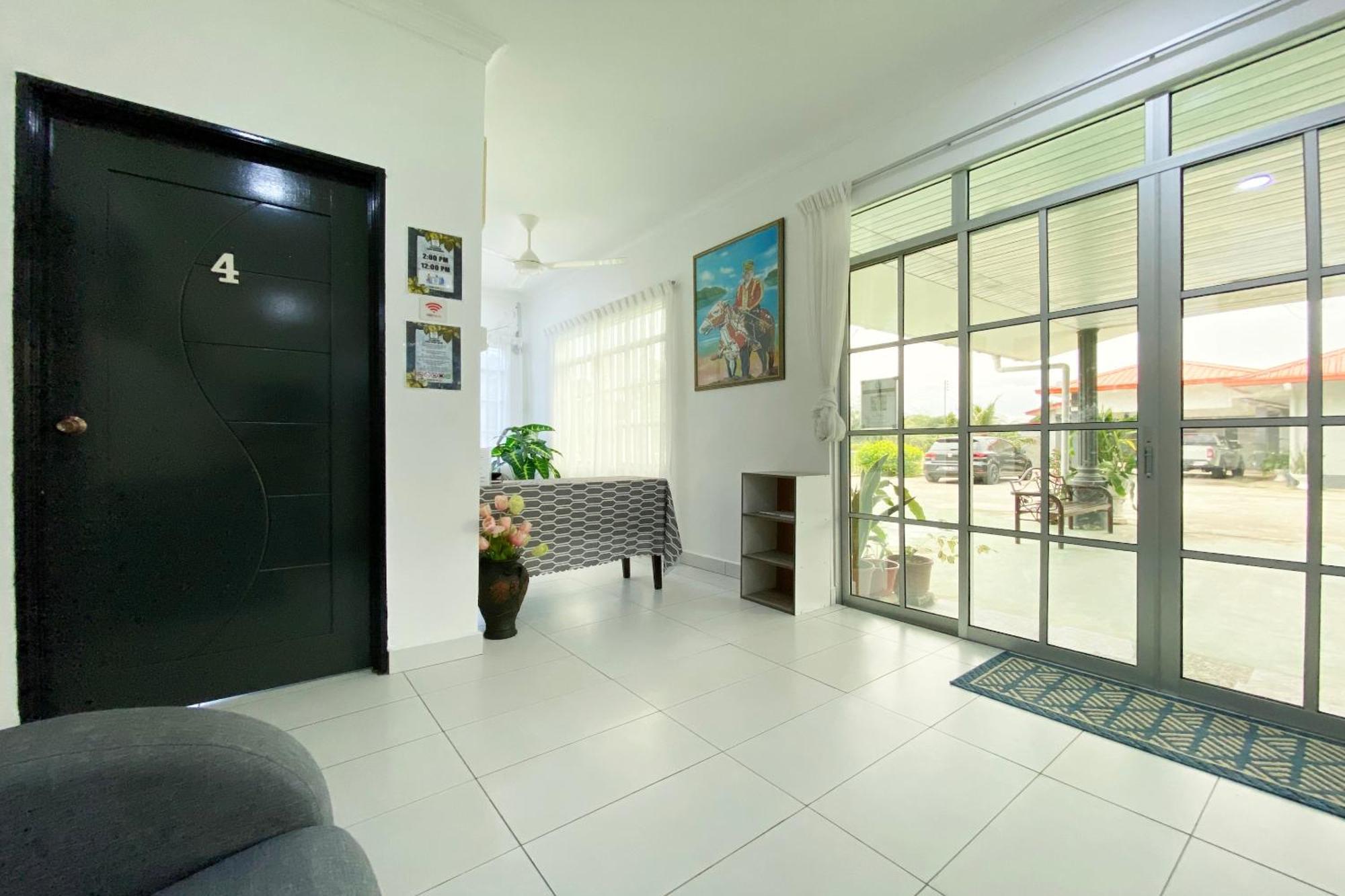 Oyo Home 90230 Dh Residence Kota Belud エクステリア 写真