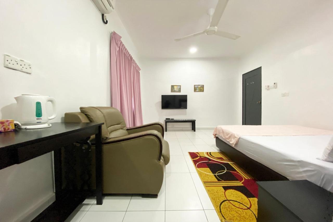 Oyo Home 90230 Dh Residence Kota Belud エクステリア 写真