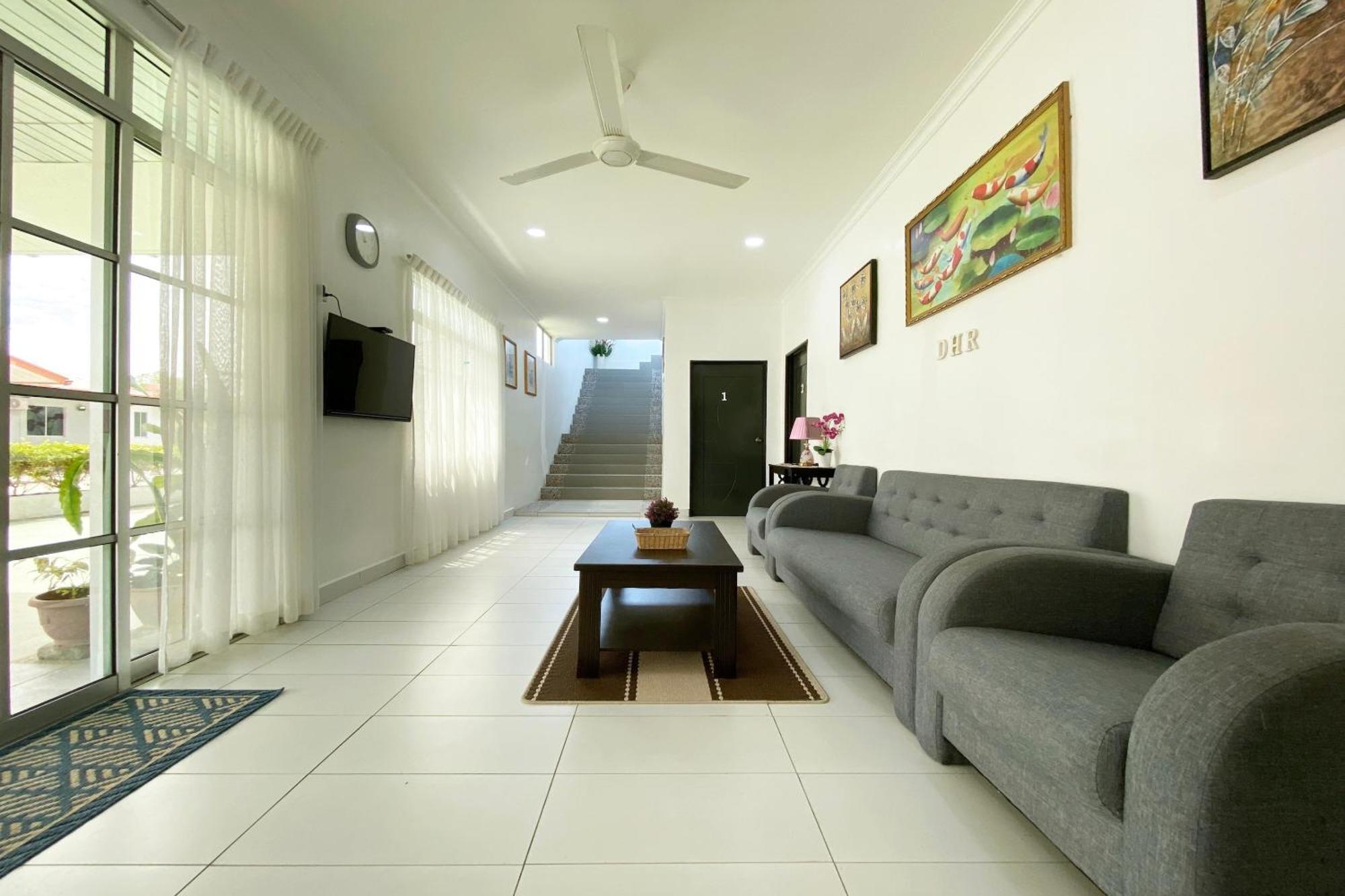 Oyo Home 90230 Dh Residence Kota Belud エクステリア 写真