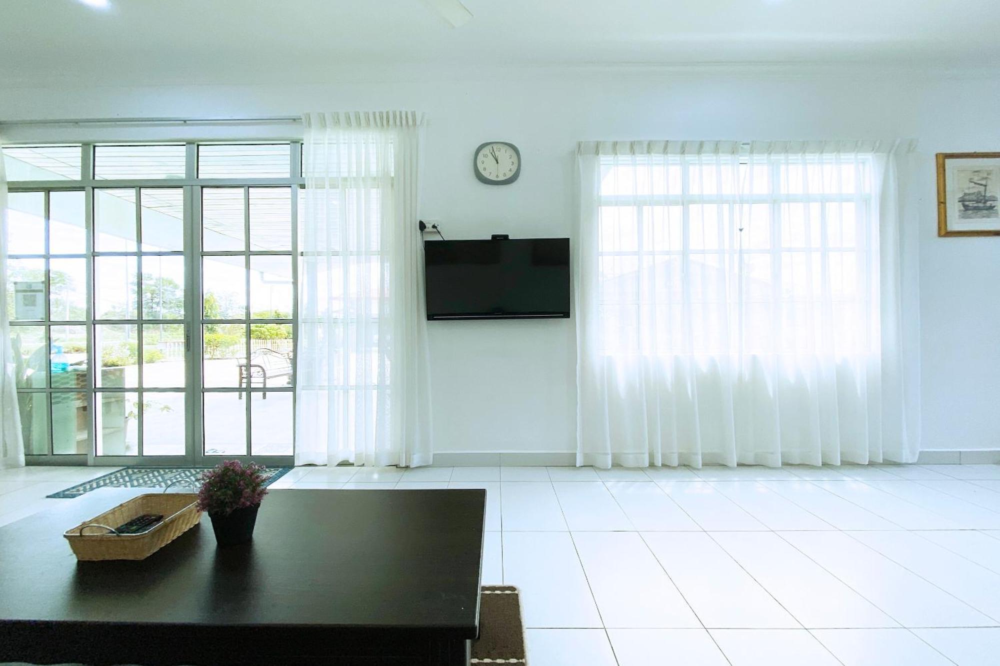 Oyo Home 90230 Dh Residence Kota Belud エクステリア 写真