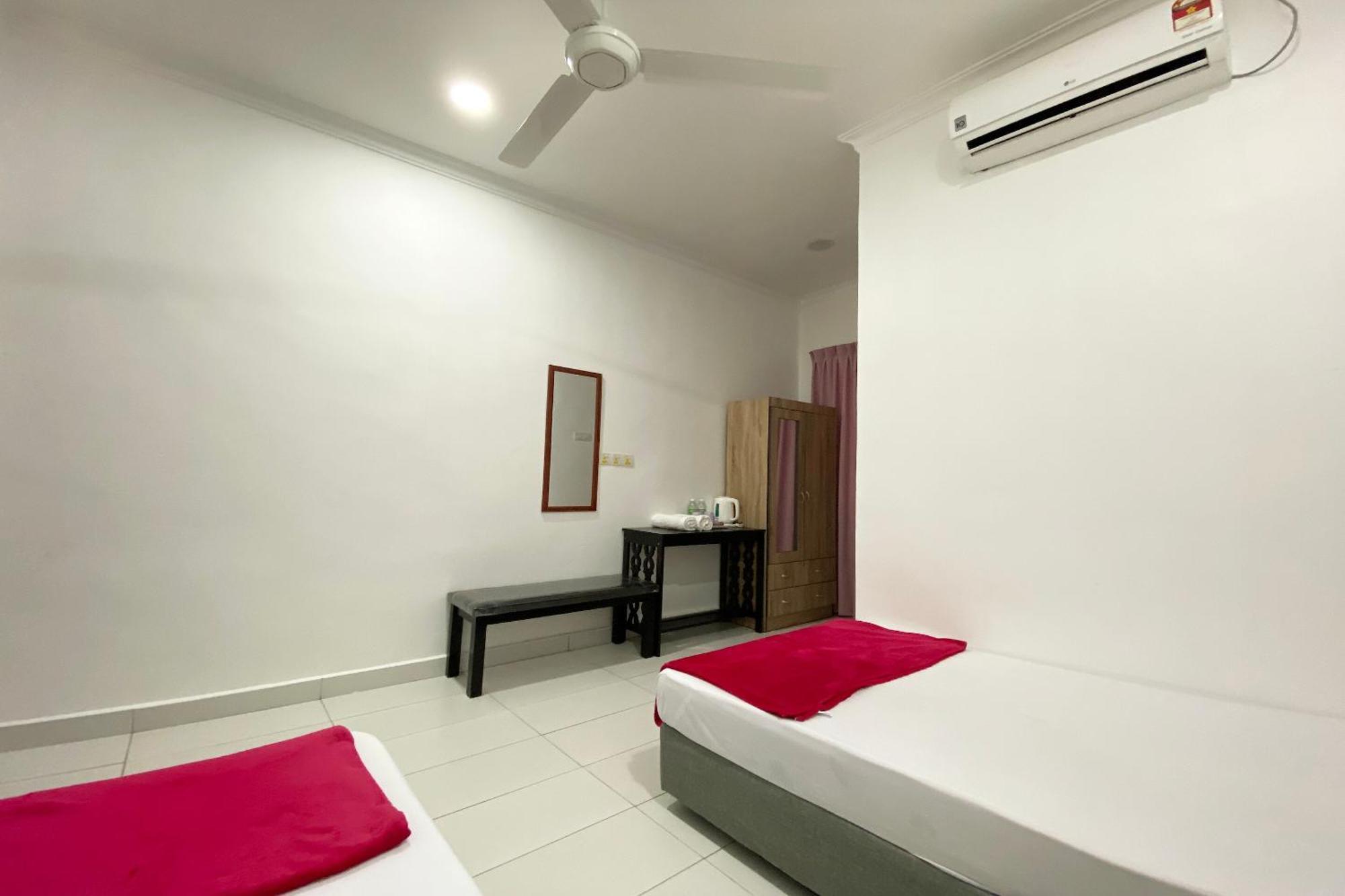 Oyo Home 90230 Dh Residence Kota Belud エクステリア 写真
